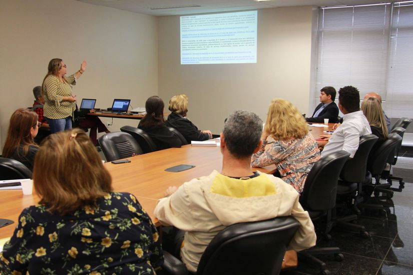 Fórum Intersetorial debate avaliação dos planos Estadual e Municipal de Educação