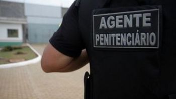 Agentes penitenciários cruzam os braços e suspendem visitas a presos no Estado