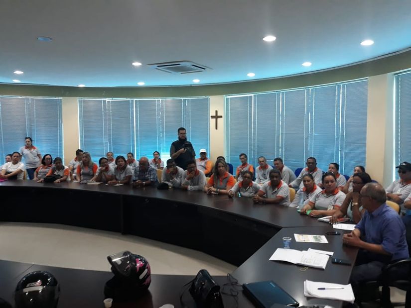 Agente de endemias recebem Equipamentos de Proteção Individual