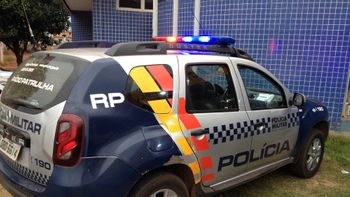 Bandidos roubam motocicleta no Jardim Marajó