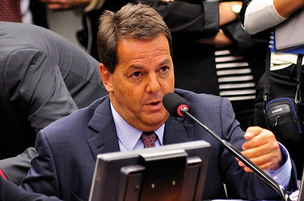 Sergio Zveiter é escolhido relator de denúncia contra Temer