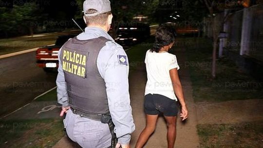 Mulher esfaqueia marido após ele passar três dias fora de casa em MT 