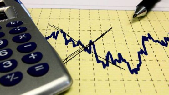 Mercado interrompe sequência de 20 semanas de queda da previsão do PIB e projeta inflação menor