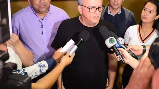 Prefeito volta a falar em criar novos bairros sem infraestrutura básica