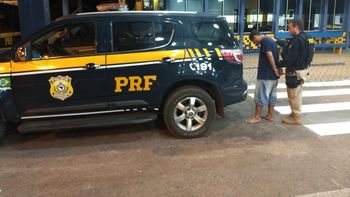 Jovem é flagrado em ônibus com pasta base de cocaína