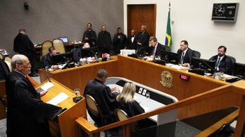 STJ mantém foro privilegiado de desembargadores