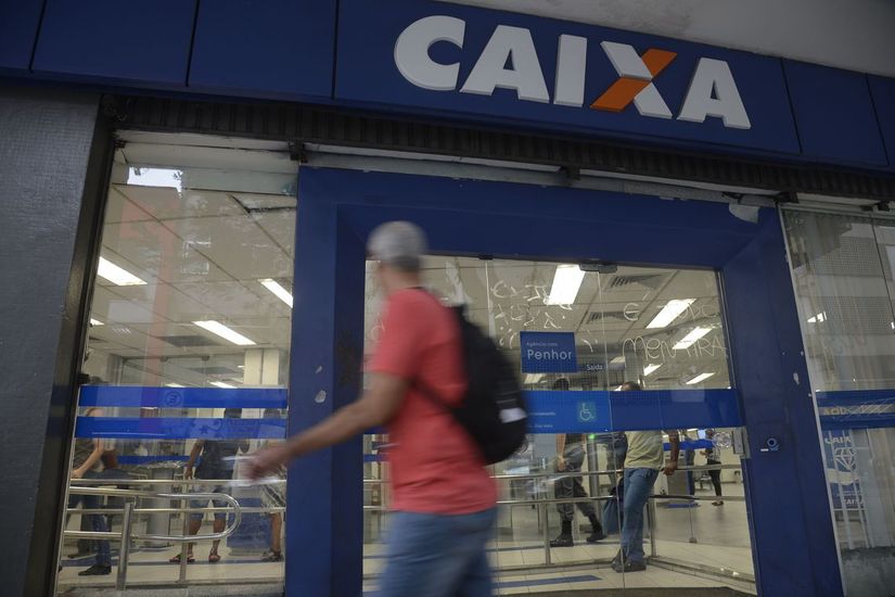 Agências da Caixa abrem neste sábado para saque do FGTS