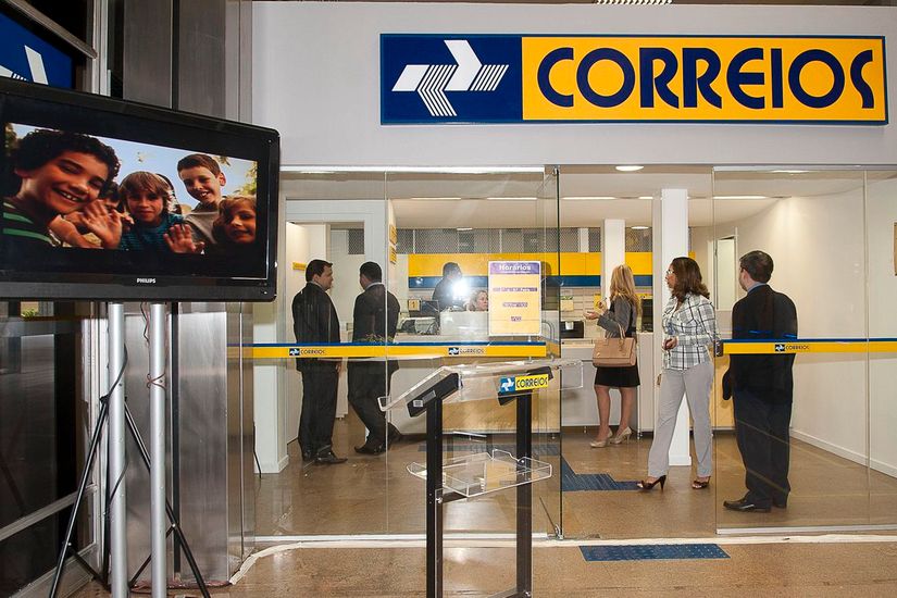 Operação da Polícia Federal combate corrupção nos Correios