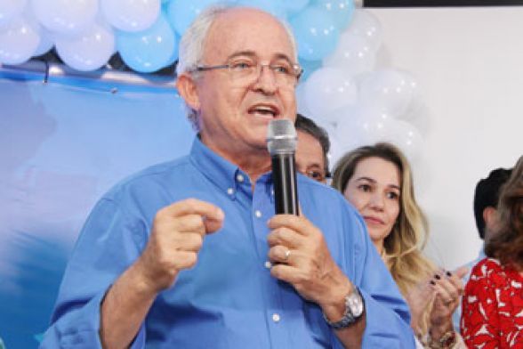 Adilton detona Pátio na imprensa da capital