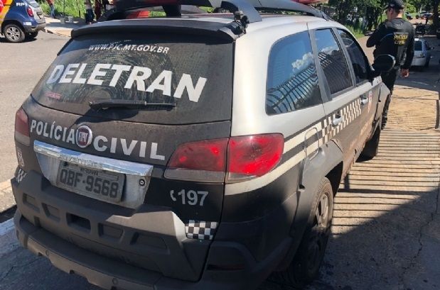 Motociclista de 29 anos morre após perder controle da direção e cair em vala 