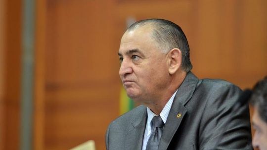 Quando o assunto é obra, Nininho pode estar advogando em causa própria 