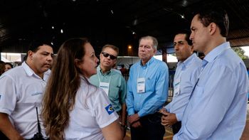 Comitiva de Tocantins conhece estrutura da Caravana da Transformação 