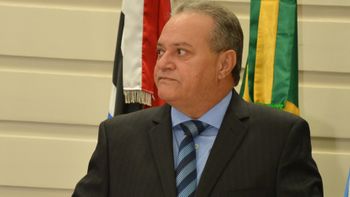 Depois de tudo, presidente da Câmara, Fulô continua bicudo