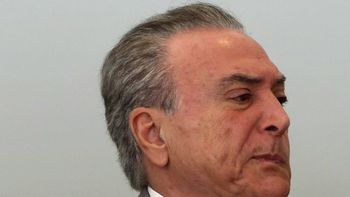 Temer vetará artigo da reforma política que foi considerado uma forma de censura