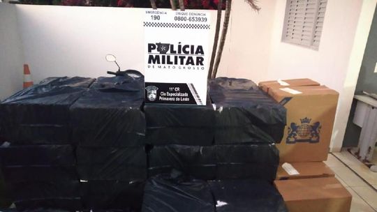Homens são flagrados com 2,2 mil carteiras de cigarro oriundas do Paraguai