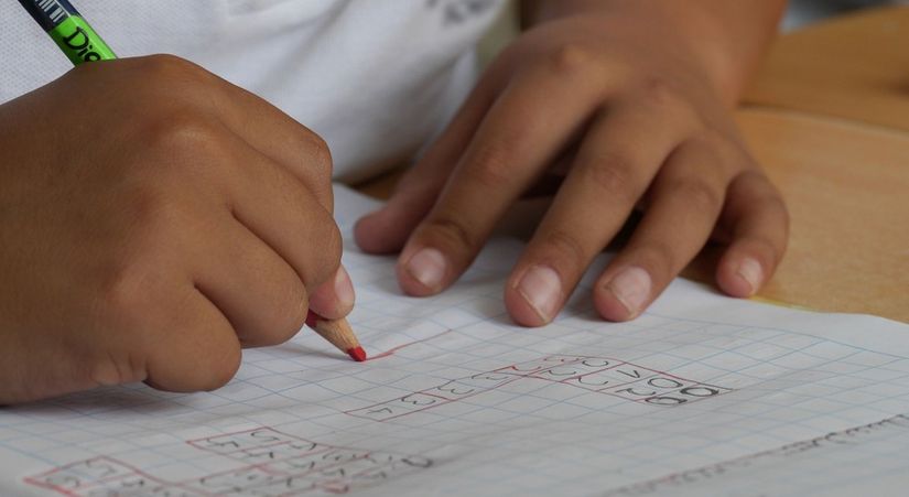 58% reprovam e 15% aprovam as políticas do governo na educação, aponta pesquisa