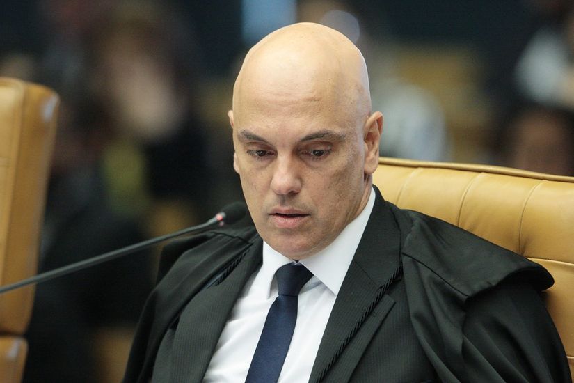 Moraes manda juiz enviar cópia de inquérito que apura invasão de celulares de autoridades