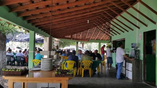 Restaurantes devem ser realocados durante obra do Mercado do Porto