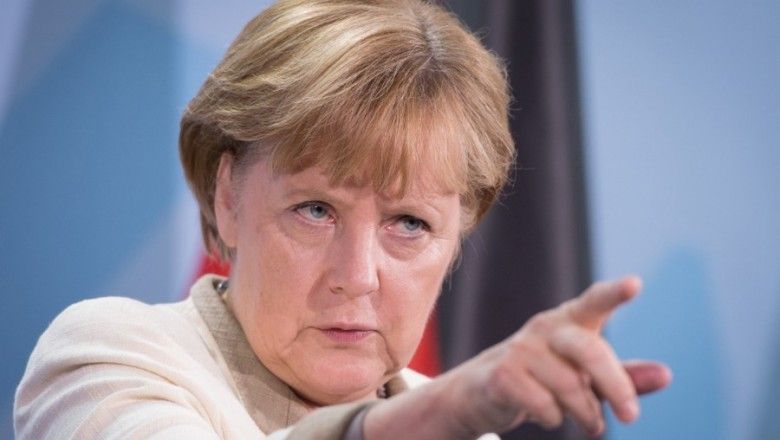 Luta pela igualdade de direitos da mulher não terminou, diz Merkel
