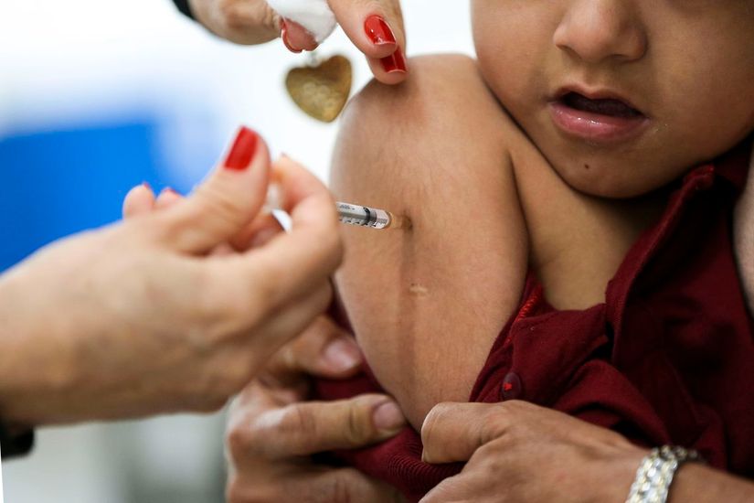 Casos de sarampo crescem 36% e chegam a 1,8 mil