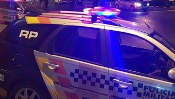 Homem é preso por molestar e tirar fotos de seio de jovem dentro de ônibus 