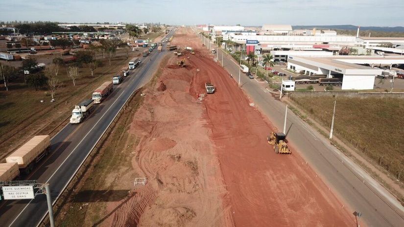Duplicação da BR-163 avança na etapa de terraplanagem