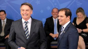 Governo federal avalia contratar celetistas e temporários via concurso, diz secretário