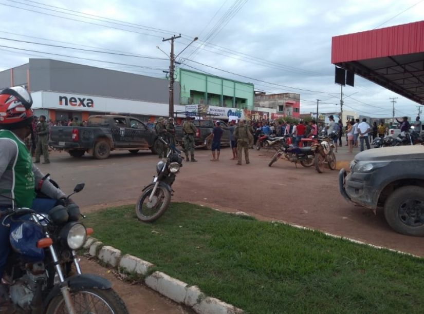 Garimpeiros invadem centro de Aripuanã em protesto após ação da PF 