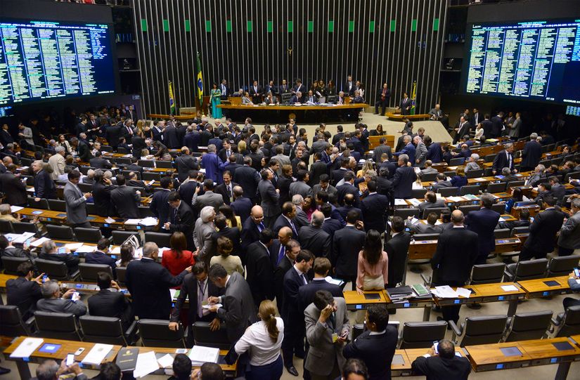 Parlamentares avaliam que reforma política não foi a ideal, mas a possível