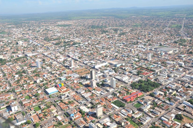 Publicada lei que libera R$ 2 bilhões de auxílio financeiro aos municípios