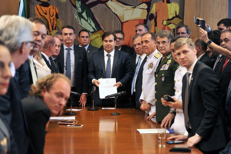 Bolsonaro pede celeridade na tramitação de reformas no Congresso