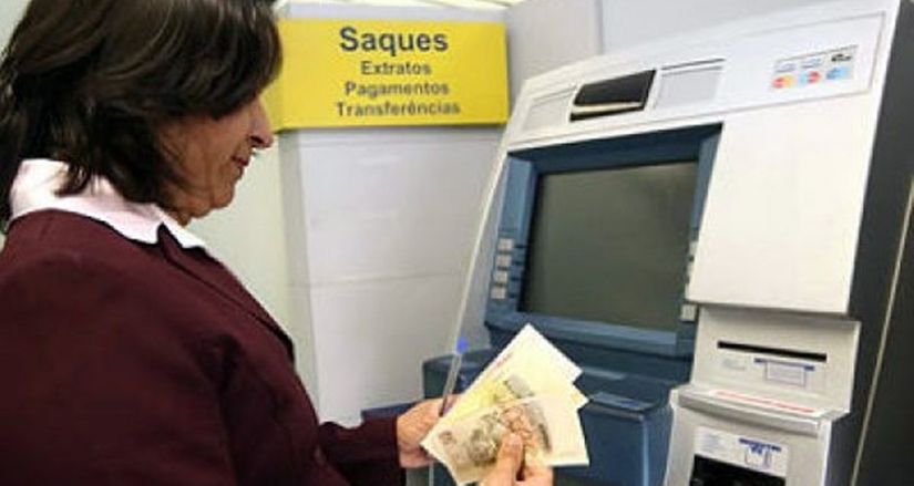 Servidores recebem do governo a partir de segunda (10)