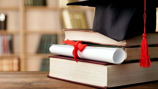 Refugiados têm dificuldade para revalidar diploma no Brasil, diz Acnur