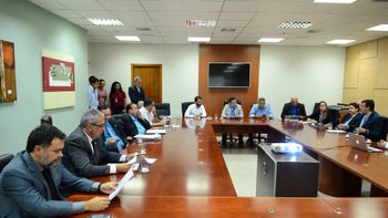 TRE apresenta a deputados projeto Soberania Popular