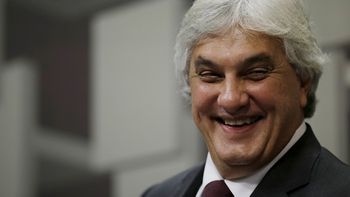 CCJ deve votar relatório pela cassação de Delcídio na segunda-feira