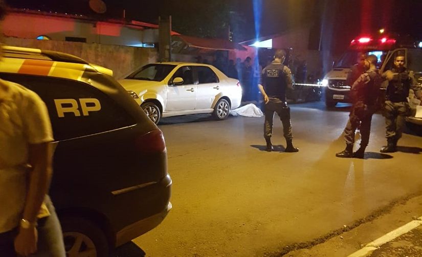 Jovem é assassinado com tiro no peito no meio da rua no CPA 3
