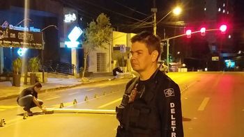 Polícia fecha avenida e faz reconstituição de acidente que matou dois jovens em Cuiabá