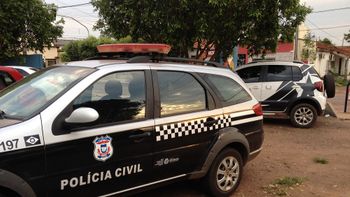 Pai, mãe e quatro vizinhos são presos por estupro de menina de 6 anos