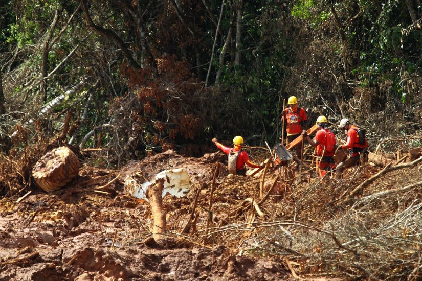 Tragédia completa um mês, com mais de 130 desaparecidos