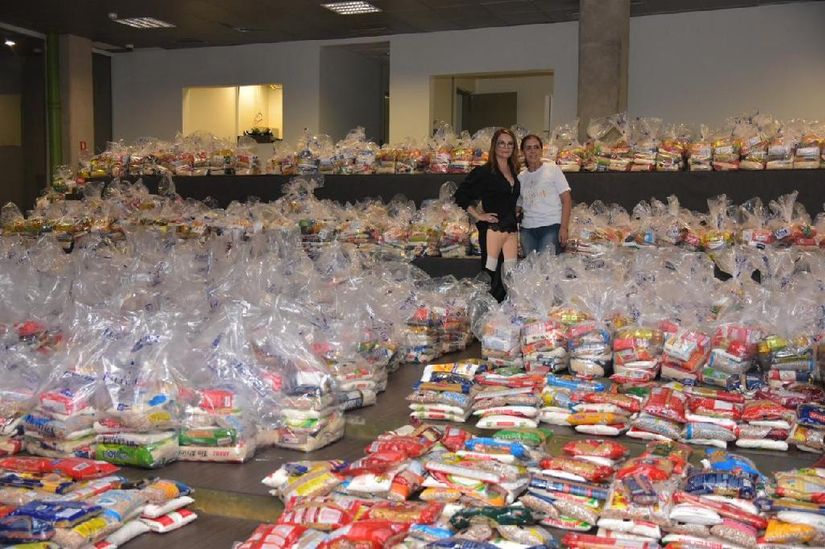 Visitantes da Arena Encantada doaram 83 toneladas de alimentos