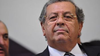 Magoado, Jayme Campos cobra taxação do agronegócio 