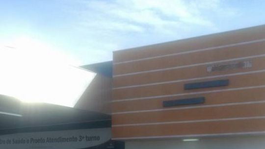 Vereador Batista da Coder divulga fotos de matagal em unidade de Saúde