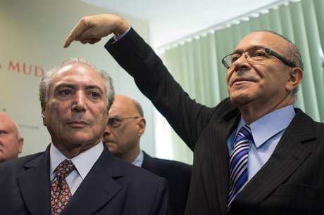 Padilha diz que o PSDB não integra mais a base aliada do governo