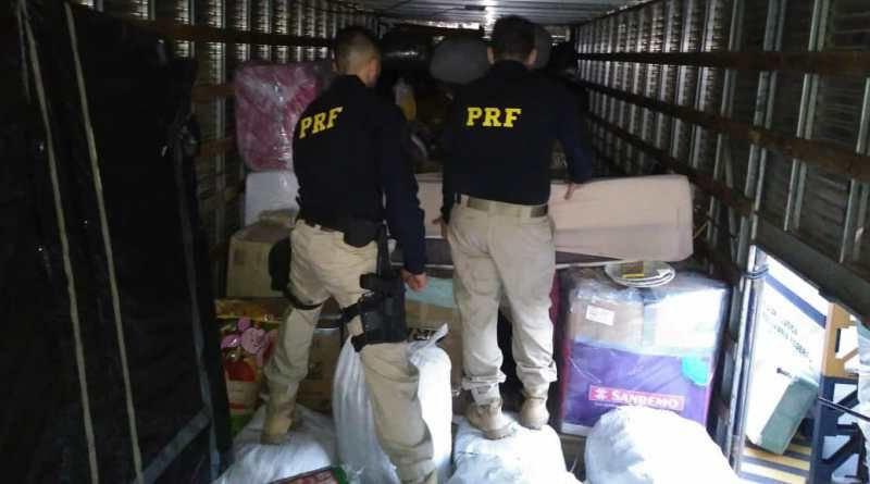 Cerca de 2 toneladas de mercadorias ilegais peruanas são apreendidas pela PRF