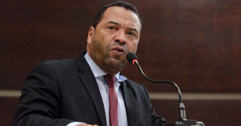 Vereador Guinancio vê irresponsabilidade na gestão Zé do Pátio: “falta até luva para médicos na UPA"