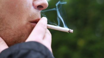 Terapias alternativas no SUS dão suporte para superação do tabagismo