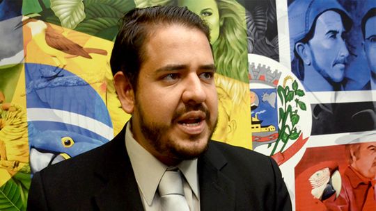 Ibrahim confirma ida para o PMDB, mas evita 2018