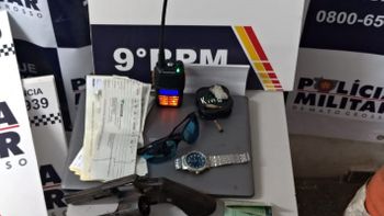 Após denúncia PM intercepta esconderijo de ladrões e recupera objetos roubados, três são presos 