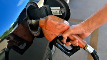  Gasolina tem aumento de 1,8% nas refinarias