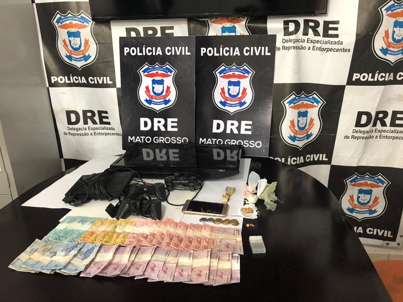 Polícia Civil prende trio de traficantes que atuava com comércio de entorpecentes